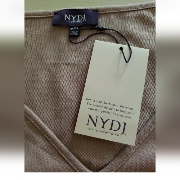 NWT NYDJ 2X/3X Tank Top Shirt Carmel Brown Loose Lagenlook Fit V-Neck - Picture 5 of 8
